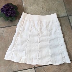 🌺 Beautiful White Linen Skirt 🌺